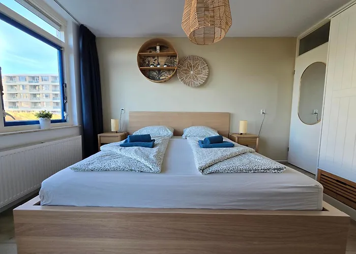 Moana * אגמונד אן זי